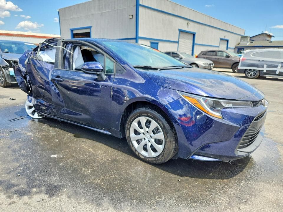2026 TOYOTA COROLLA LE 4