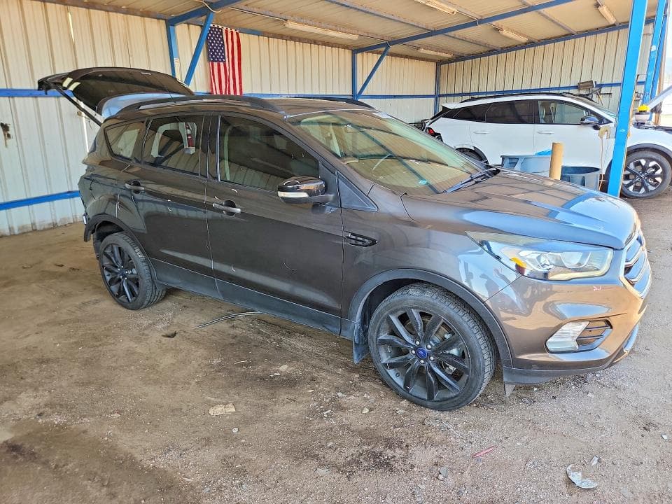 2017 FORD ESCAPE TITANIUM 4