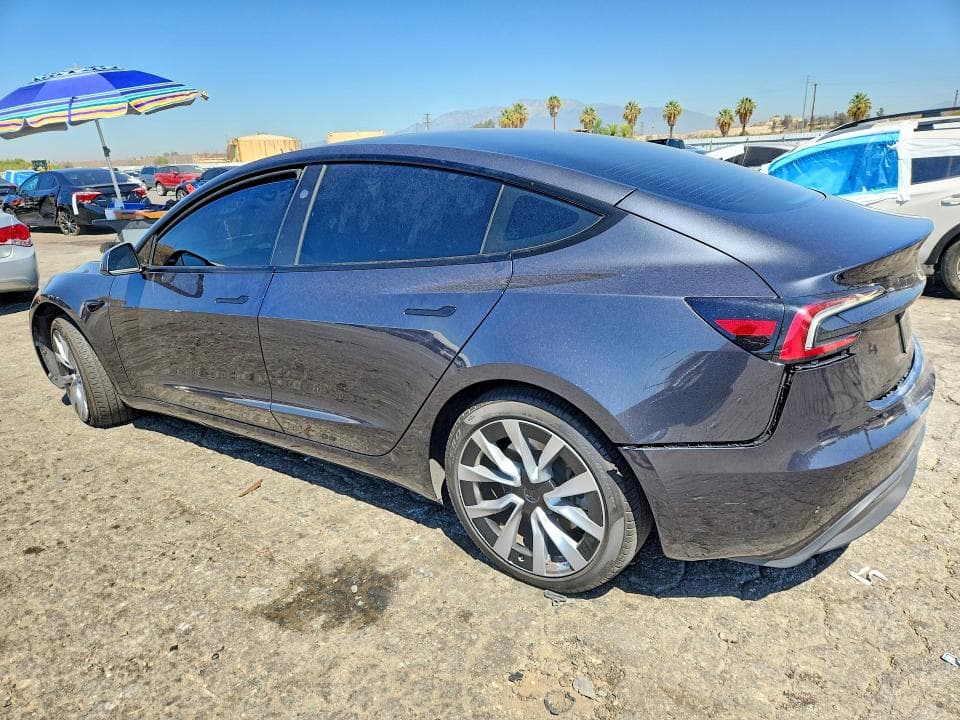 2025 TESLA MODEL 3 2