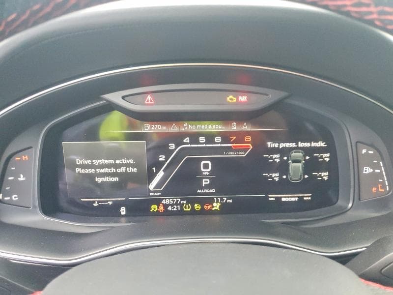 2021 AUDI RS Q8 9