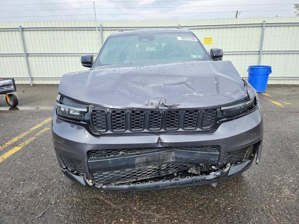 2022 JEEP GRAND CHEROKEE L LAREDO 5