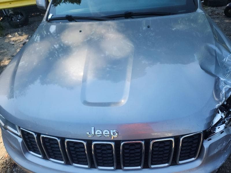 2020 JEEP GRAND CHEROKEE LAREDO 12