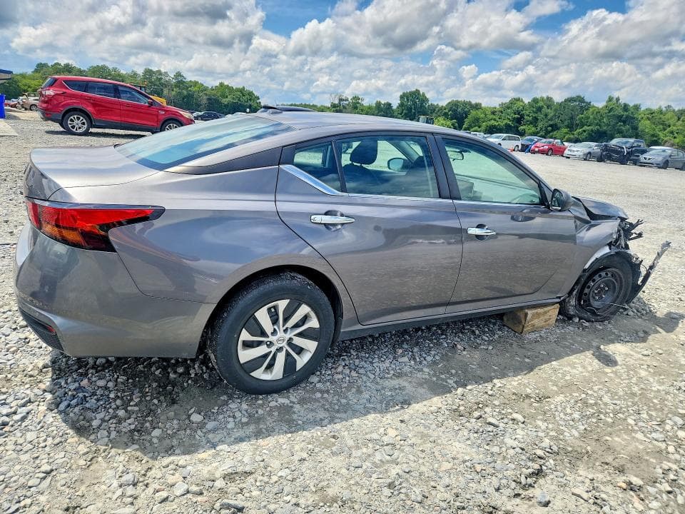 2025 NISSAN ALTIMA S 3