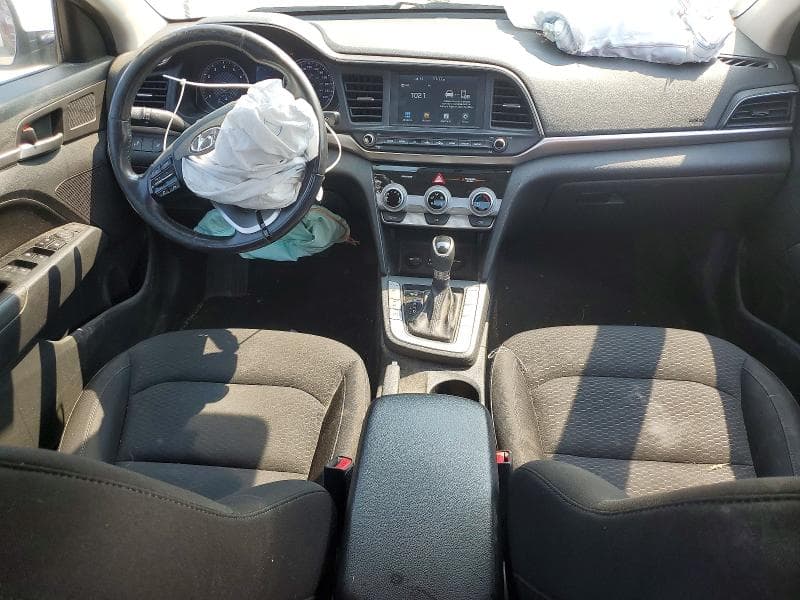 2019 HYUNDAI ELANTRA SE 8