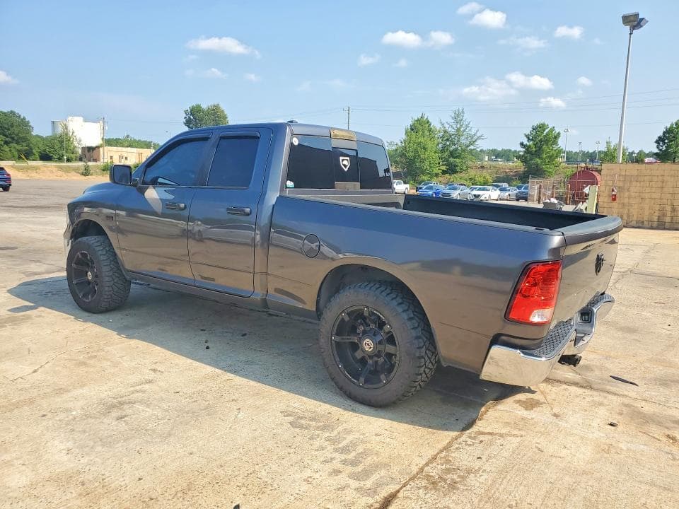 2017 RAM 1500 SLT 2