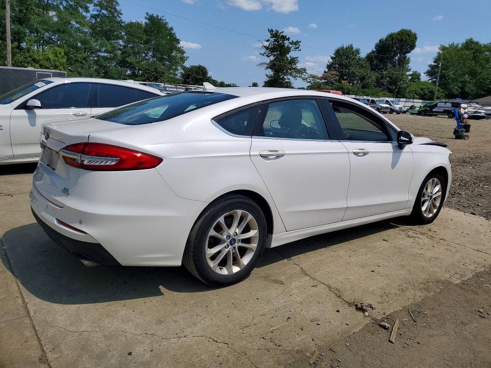 2019 FORD FUSION SE 3