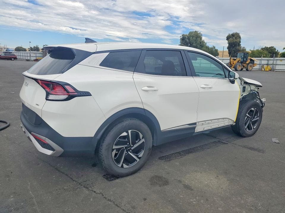 2023 KIA SPORTAGE LX 3