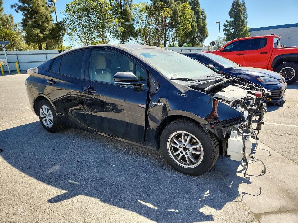 2017 TOYOTA PRIUS TWO 4