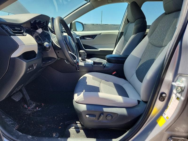 2020 TOYOTA RAV4 XLE 7