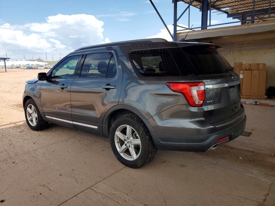 2018 FORD EXPLORER XLT 2