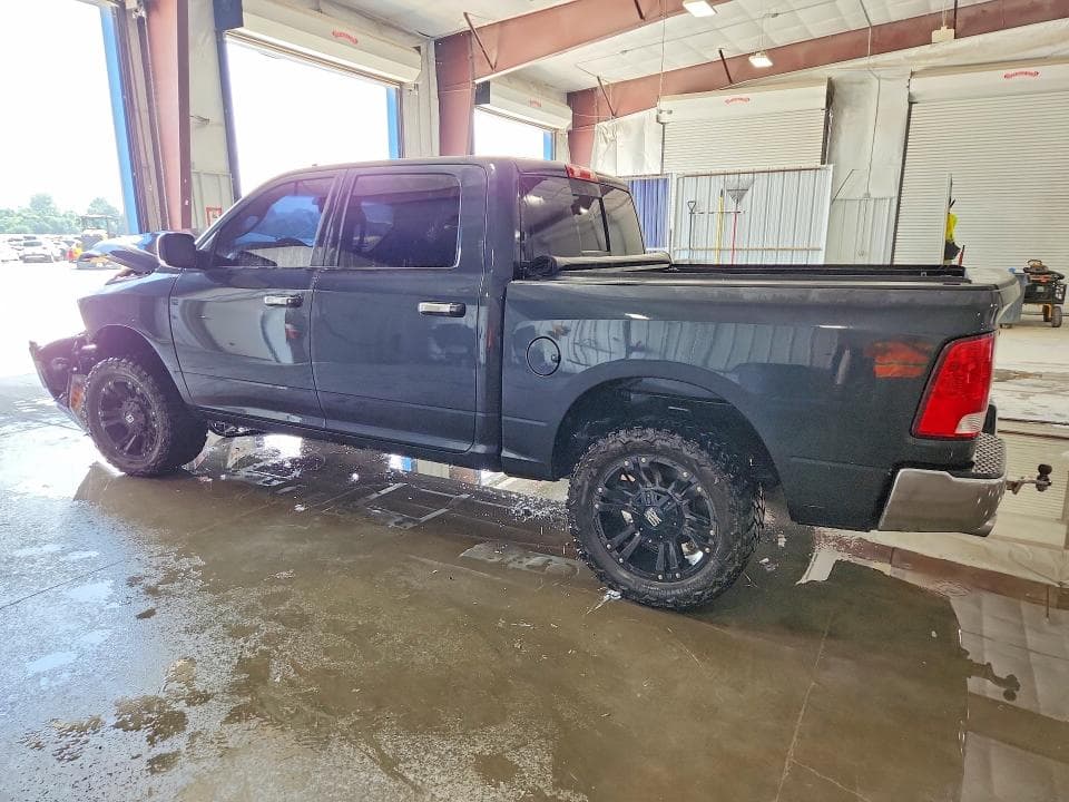 2018 RAM 1500 SLT 2