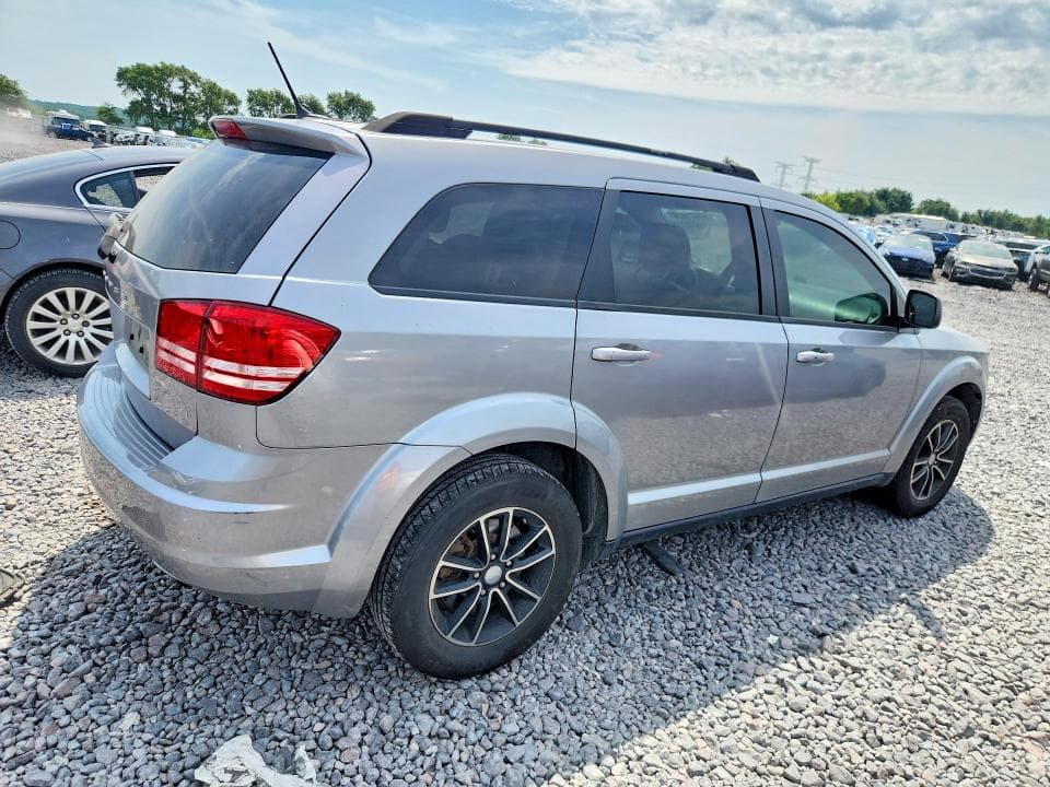 2017 DODGE JOURNEY SE 3