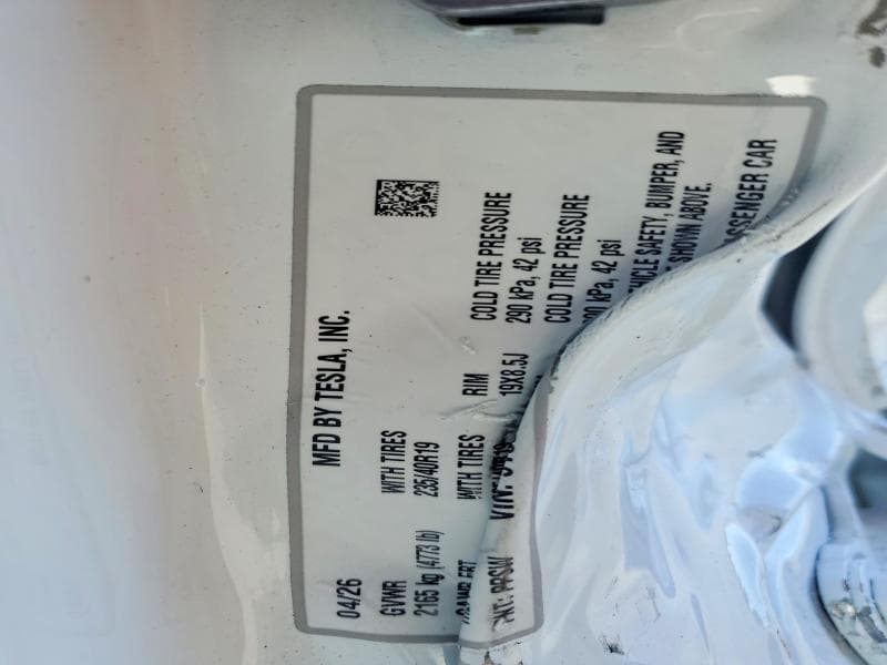 2026 TESLA MODEL 3 12