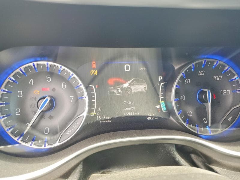 2018 CHRYSLER PACIFICA LIMITED 9