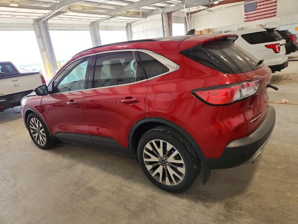 2020 FORD ESCAPE TITANIUM 2