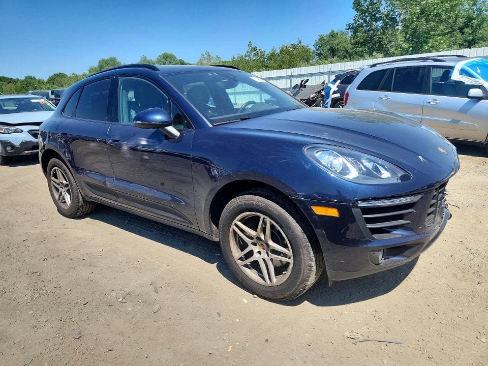 2018 PORSCHE MACAN 4