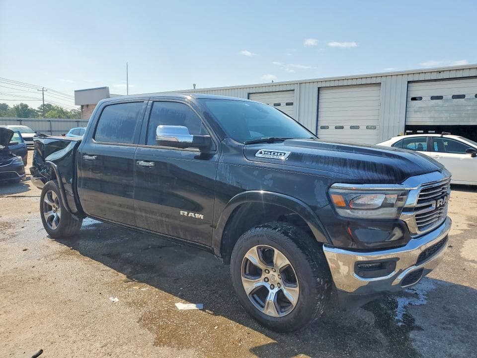 2019 RAM 1500 LARAMIE 4