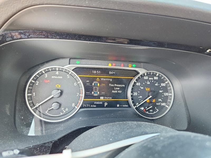 2025 NISSAN PATHFINDER SV 9