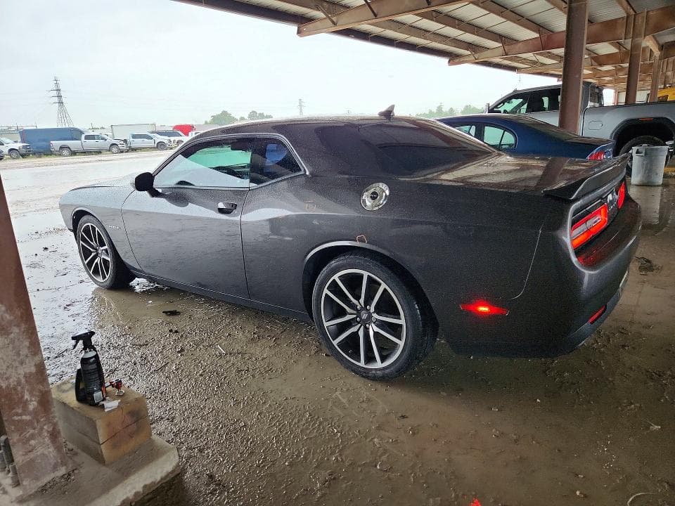 2022 DODGE CHALLENGER R/T 2