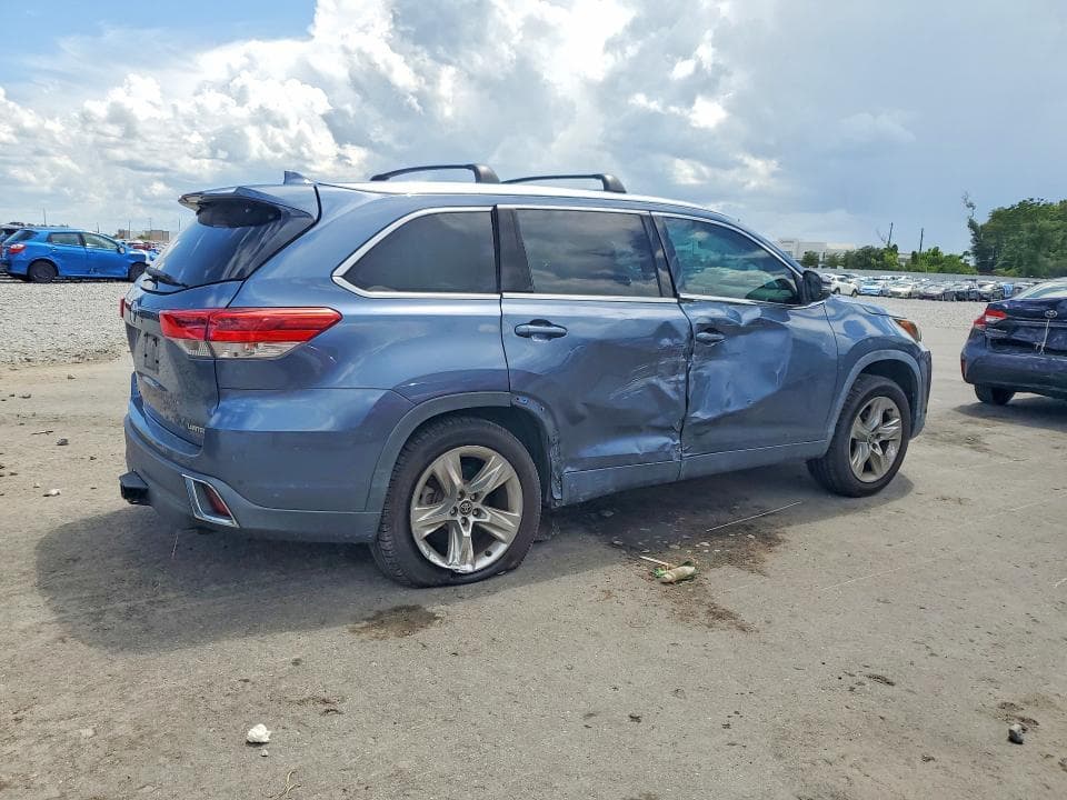 2019 TOYOTA HIGHLANDER LIMITED 3