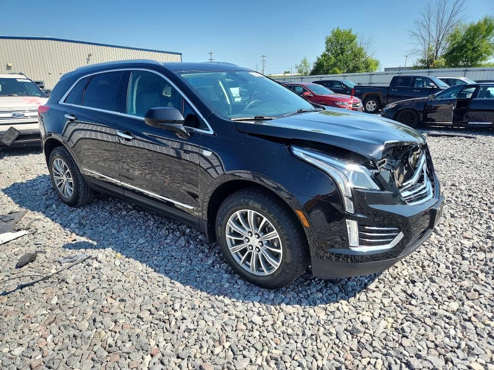 2017 CADILLAC XT5 LUXURY 4