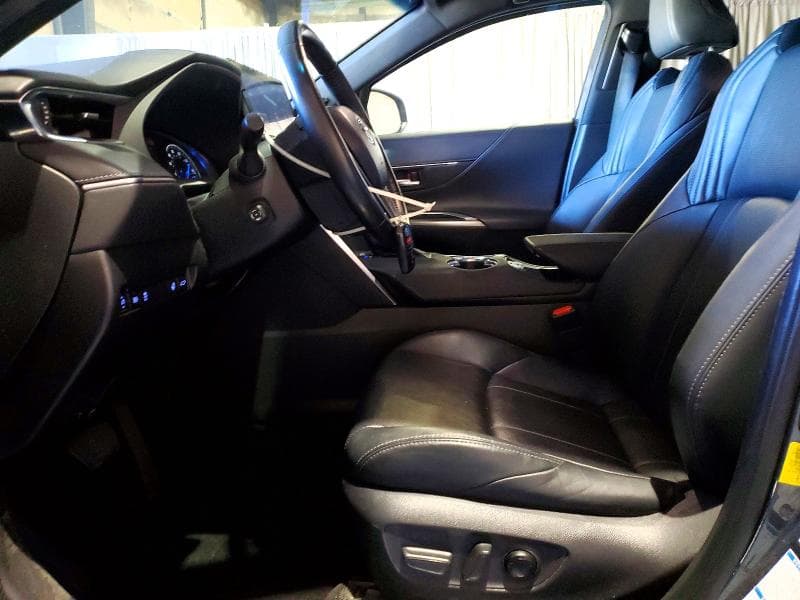 2021 TOYOTA VENZA XLE 7