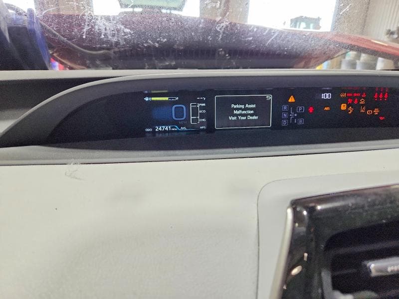 2022 TOYOTA PRIUS LE AWD-E 9