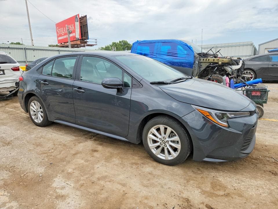 2023 TOYOTA COROLLA LE 4