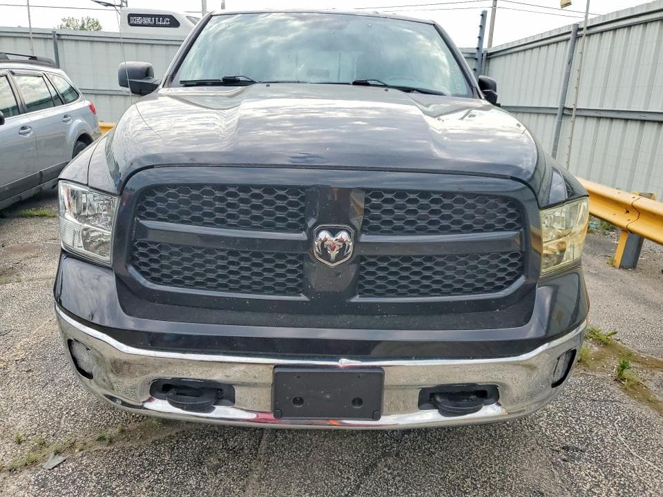 2017 RAM 1500 SLT 5