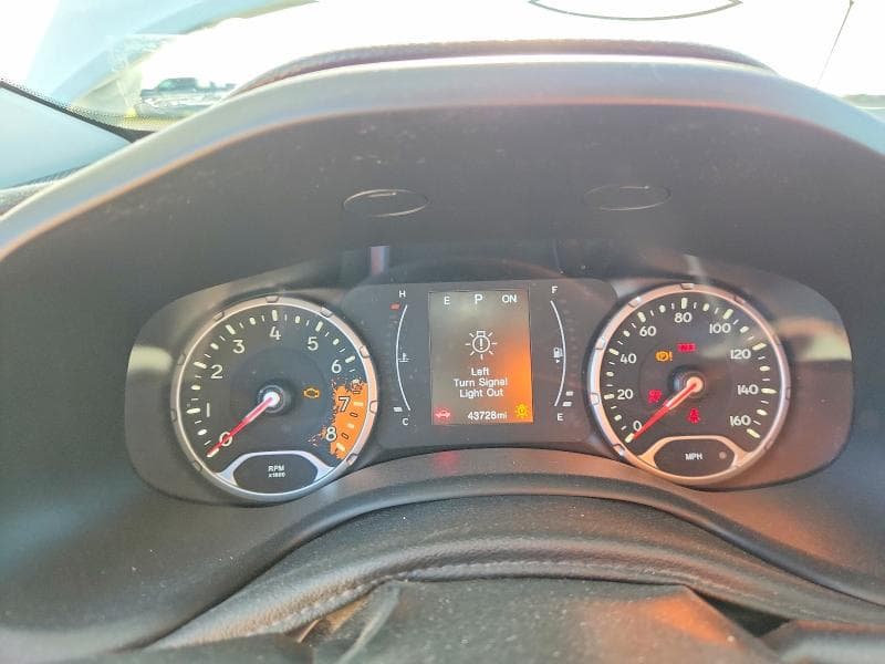 2017 JEEP RENEGADE LATITUDE 9