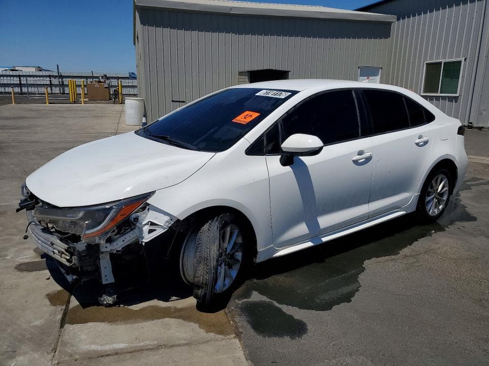 2021 TOYOTA COROLLA LE - 1