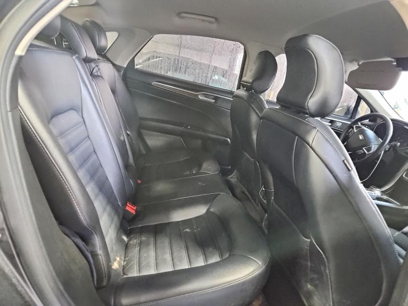 2017 FORD FUSION SE 10