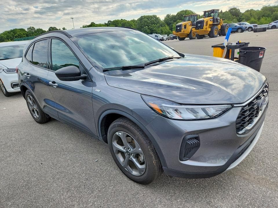 2026 FORD ESCAPE ST LINE 4