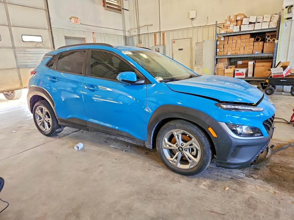 2023 HYUNDAI KONA SEL 4