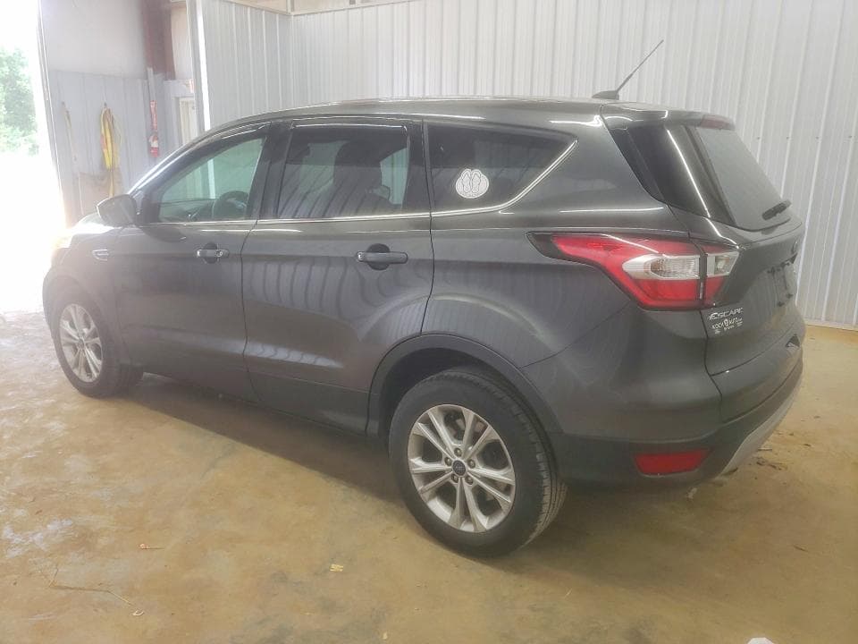 2017 FORD ESCAPE SE 2
