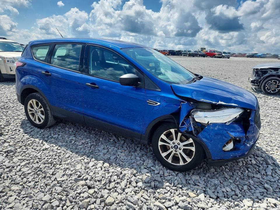 2017 FORD ESCAPE S 4