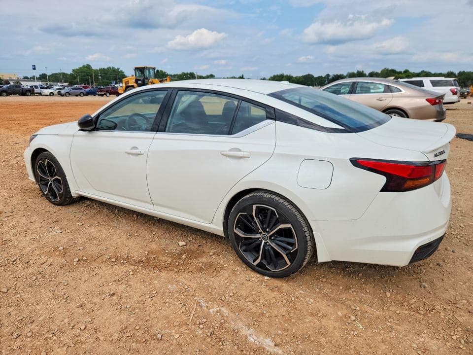 2024 NISSAN ALTIMA SR 2