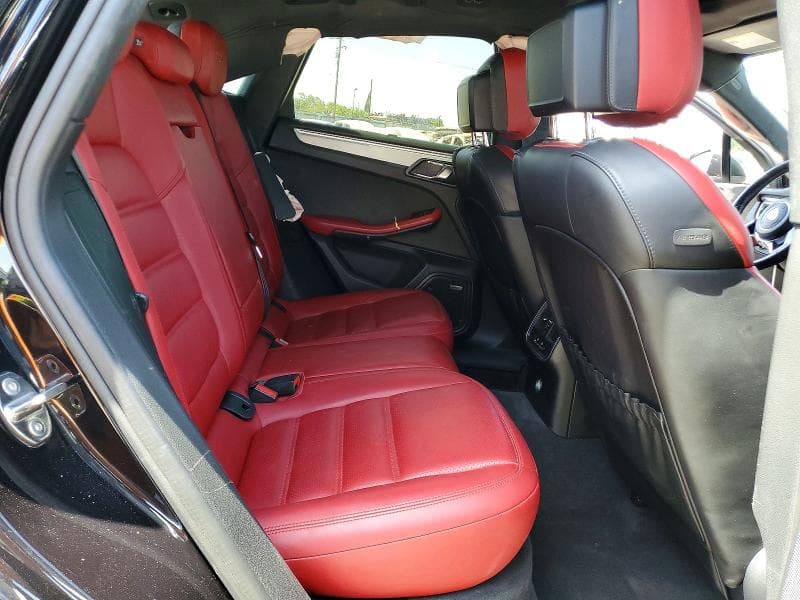 2017 PORSCHE MACAN GTS 11