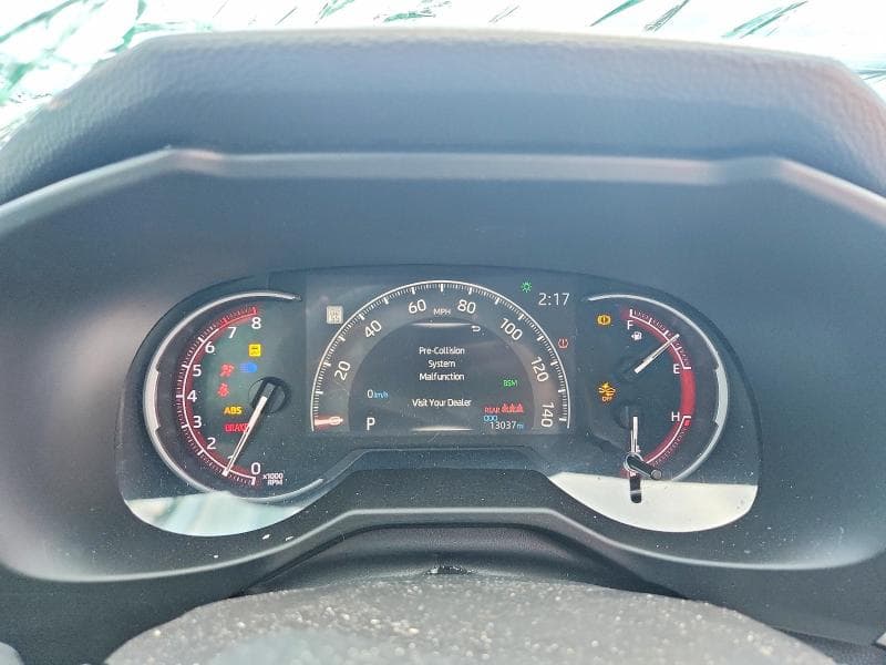 2024 TOYOTA RAV4 XLE PREMIUM 9