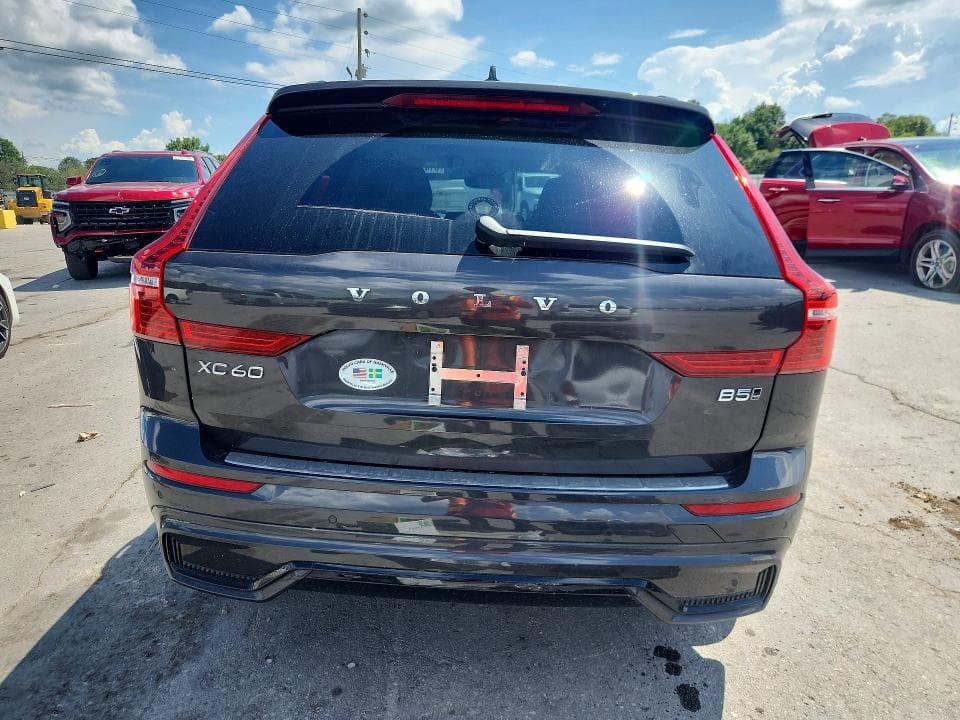 2024 VOLVO XC60 PLUS 6