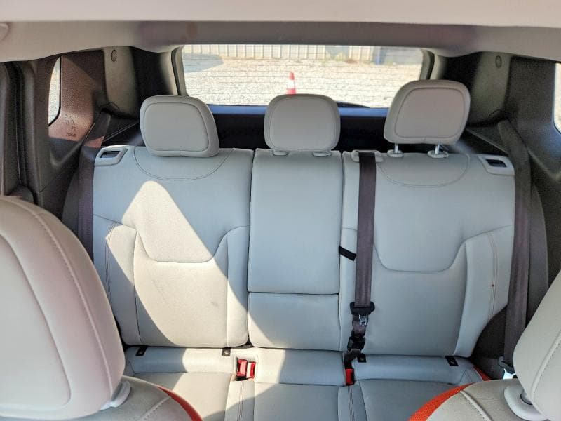 2017 JEEP RENEGADE LIMITED 10