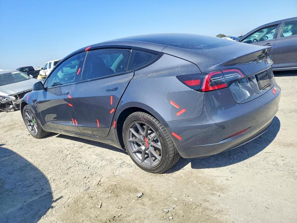 2023 TESLA MODEL 3 2