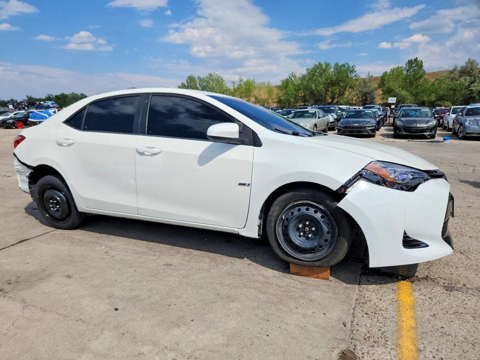 2018 TOYOTA COROLLA LE 4