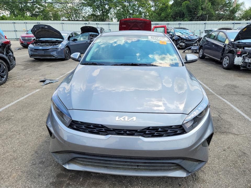 2024 KIA FORTE LXS 5