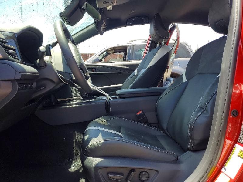 2025 TOYOTA CAMRY SE 7