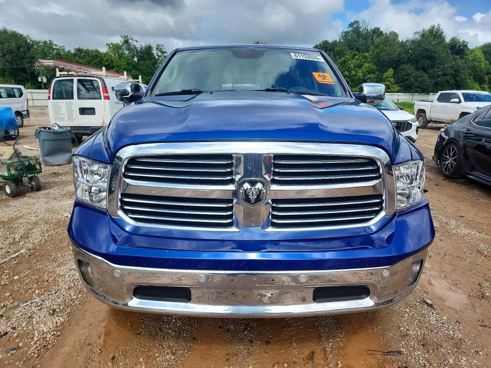2017 RAM 1500 SLT 5