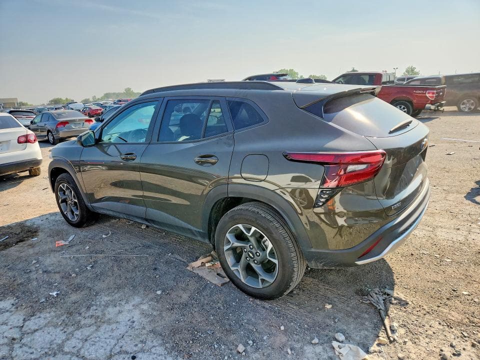 2024 CHEVROLET TRAX 1LT 2