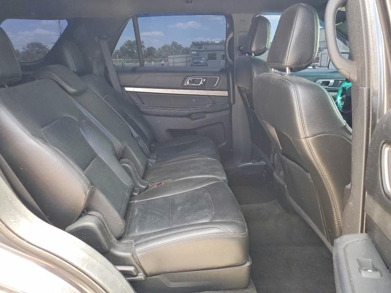 2018 FORD EXPLORER XLT 11