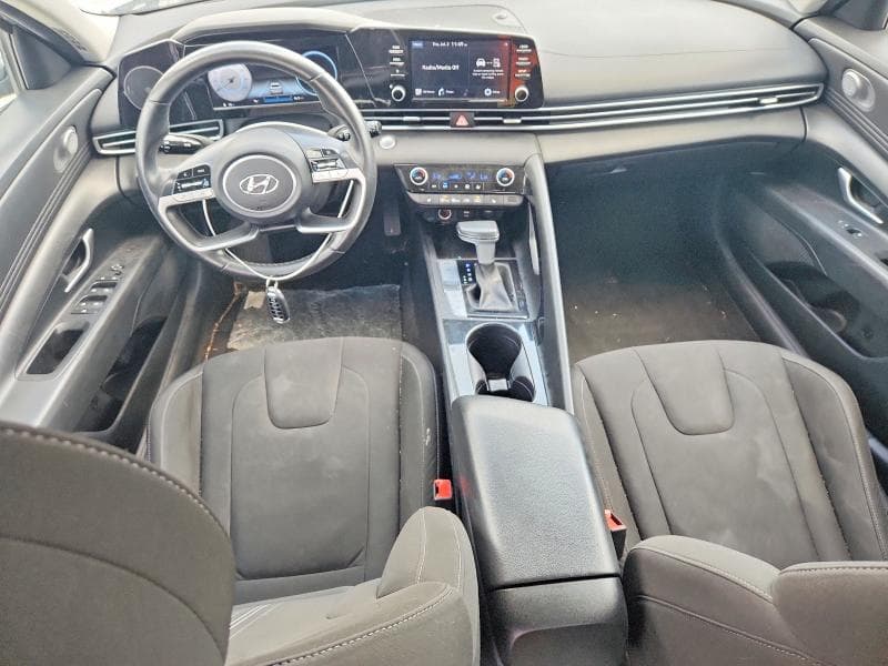 2022 HYUNDAI ELANTRA SEL 8