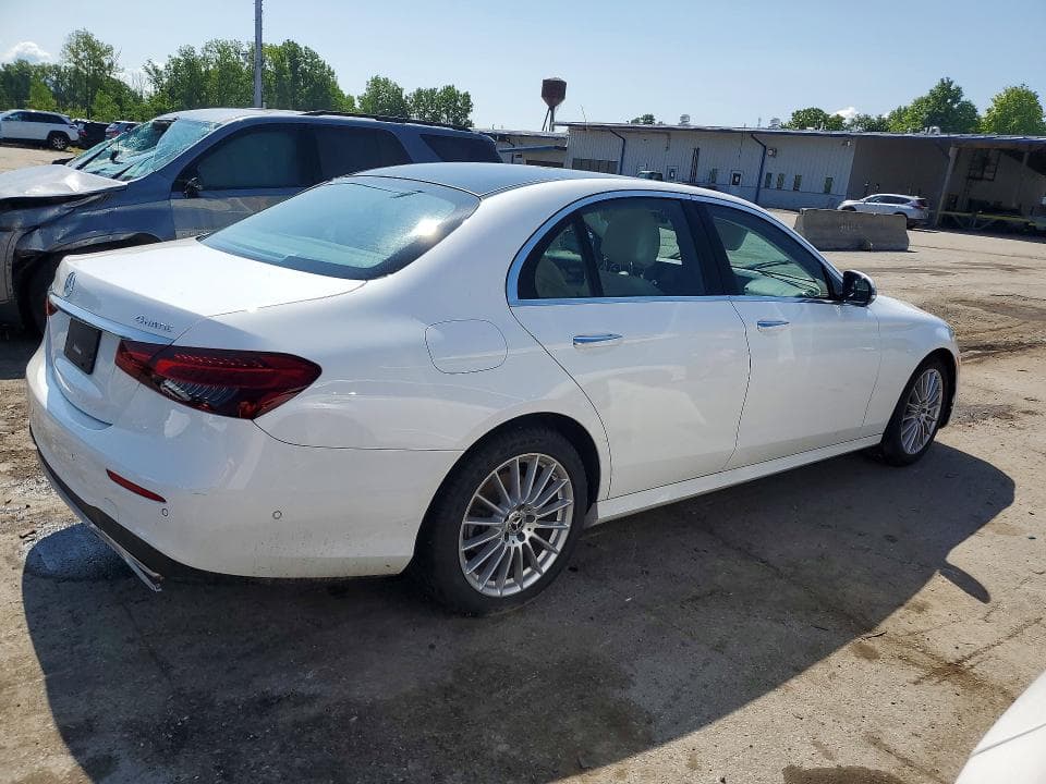 2022 MERCEDES-BENZ E 350 4MATIC 3